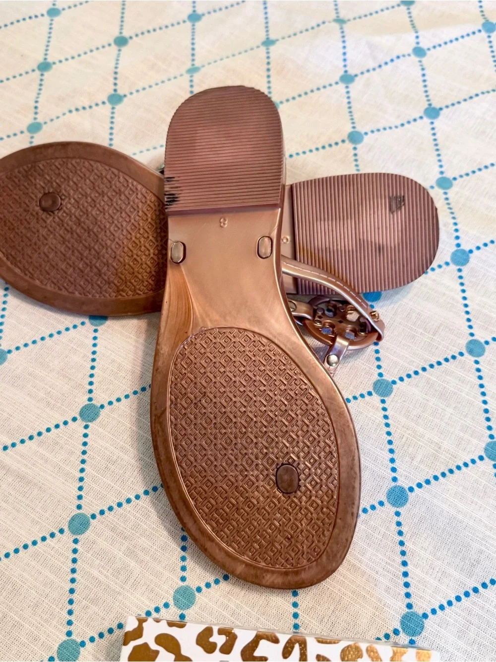 Tory Burch Miller Rose Gold Thong Sandals size 8 beautiful style